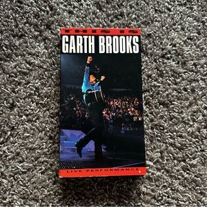 Vintage 1992 This is Garth Brooks Live Performance VHS Tape